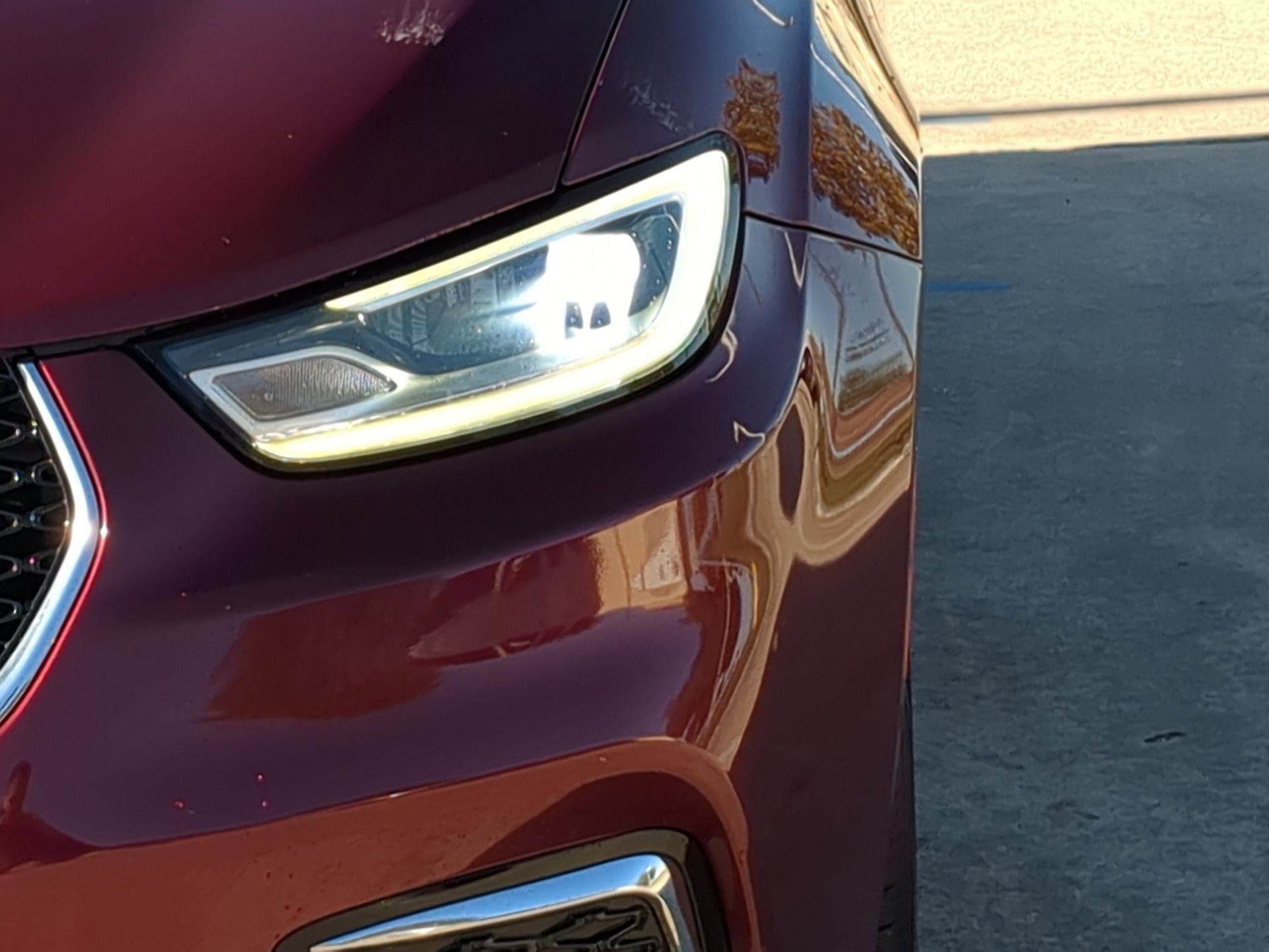 Used 2021 Chrysler Pacifica Touring-L image 10