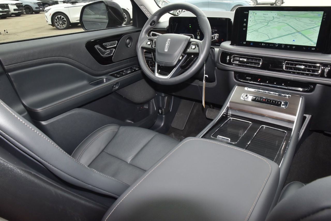 New 2026 Lincoln Aviator Reserve RWD image 16