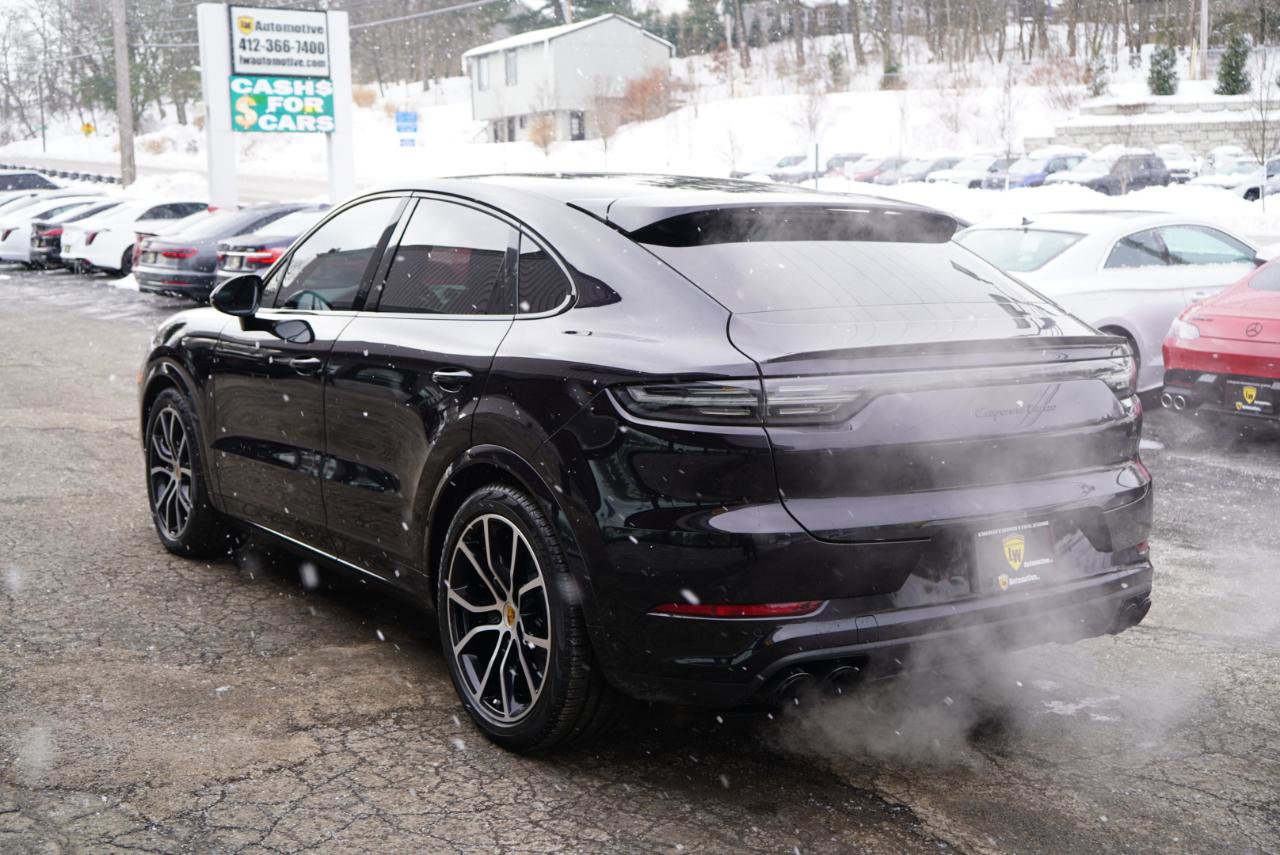 Used 2021 Porsche Cayenne Turbo image 9