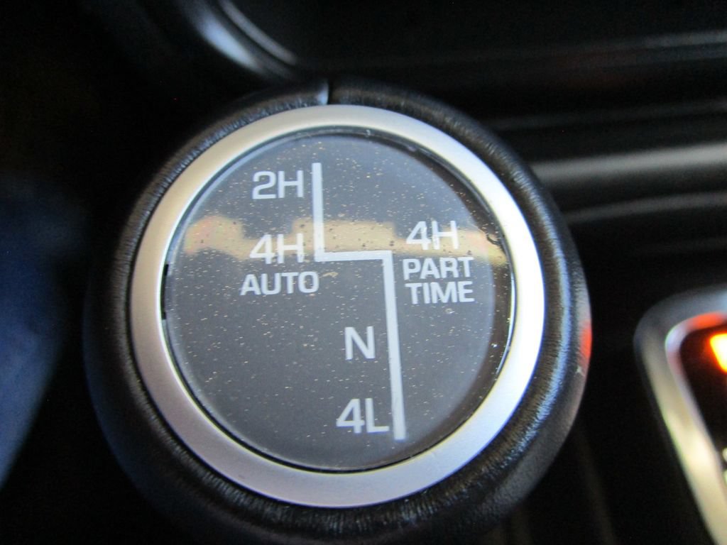 Used 2022 Jeep Wrangler Unlimited Sahara AWD/4WD image 36