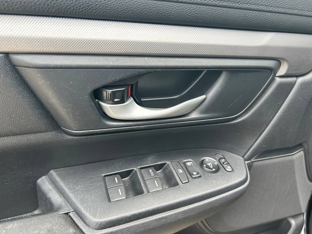 Used 2018 Honda CR-V LX image 40