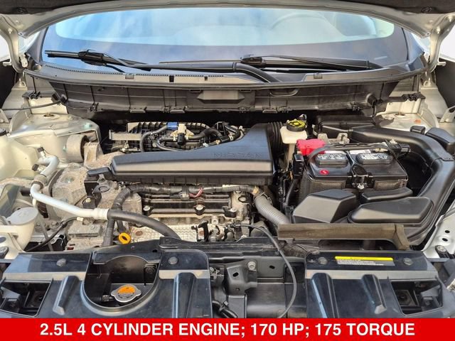 Used 2017 Nissan Rogue S w/ S Appearance Package AWD/4WD image 38
