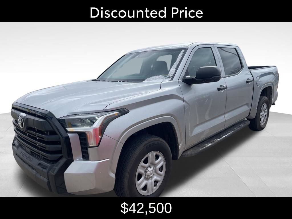 Used 2025 Toyota Tundra SR w/ SR Tow Package image 3
