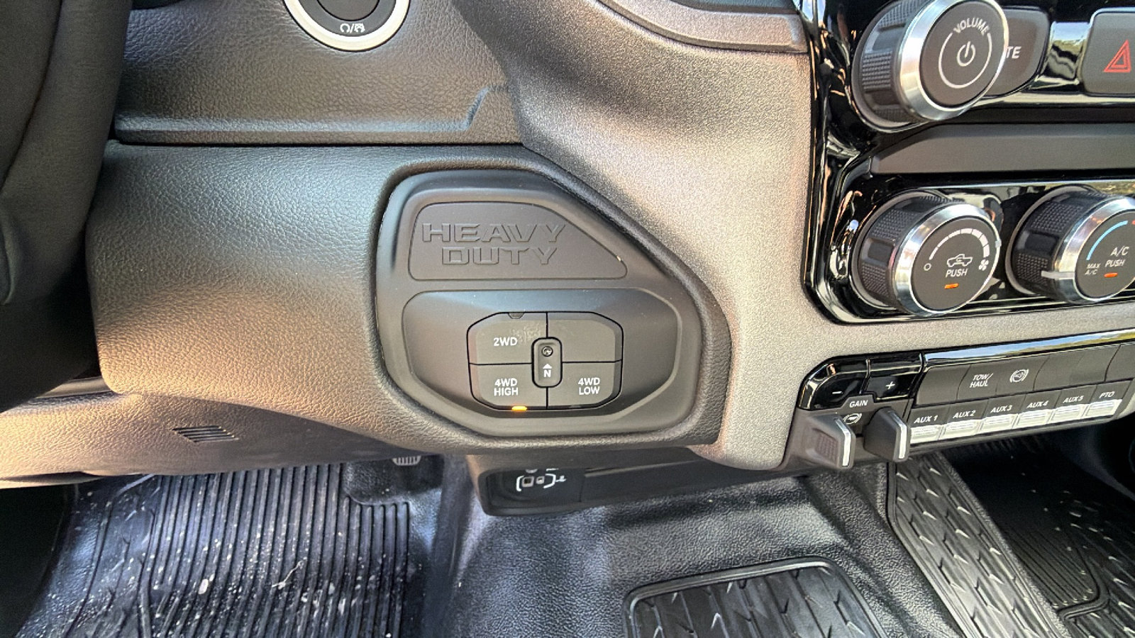 New 2026 RAM 4500 Tradesman w/ Chrome Appearance Group AWD/4WD image 26