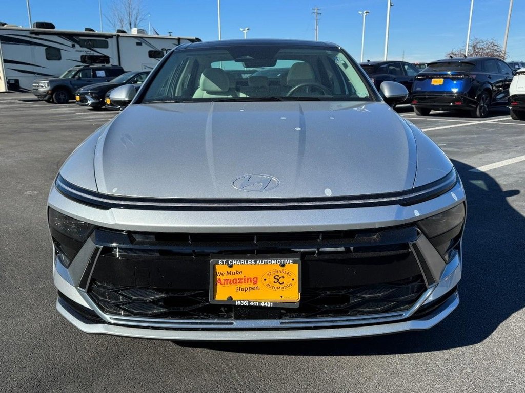 Certified 2024 Hyundai Sonata SEL w/ Convenience Package image 9
