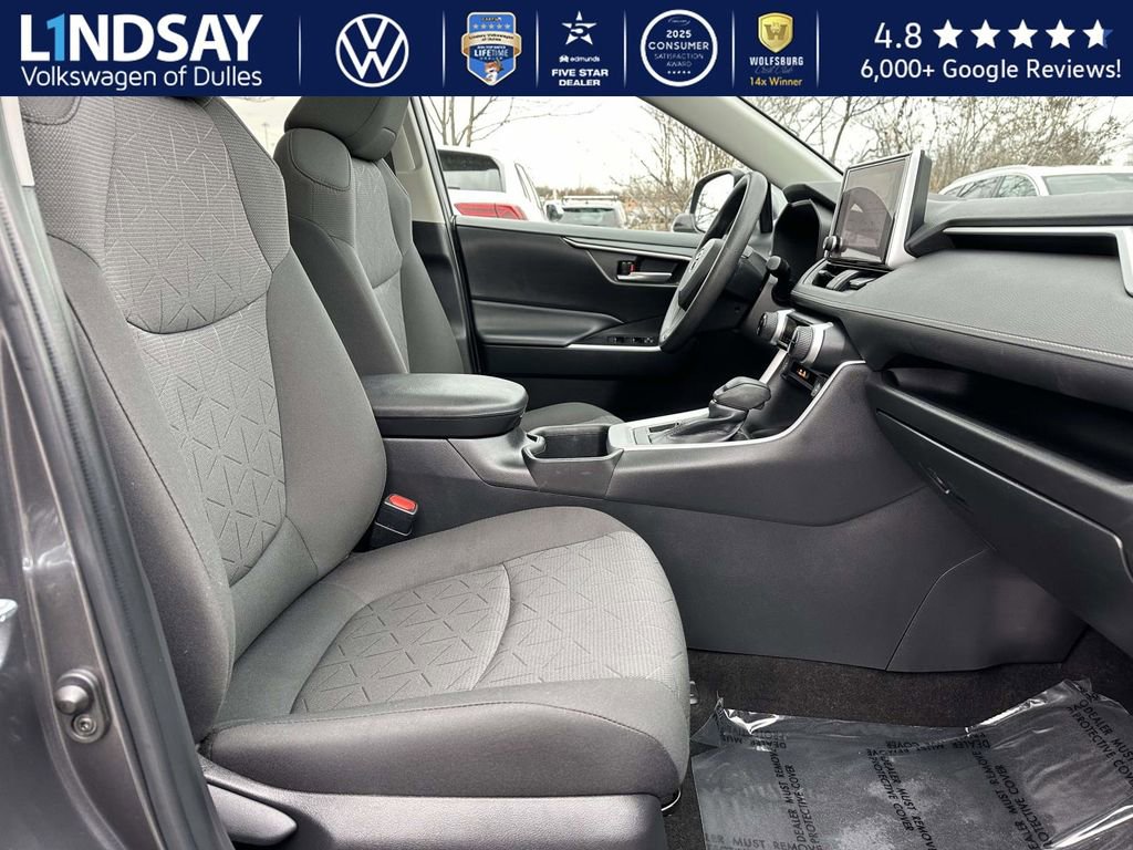 Used 2023 Toyota RAV4 XLE image 11