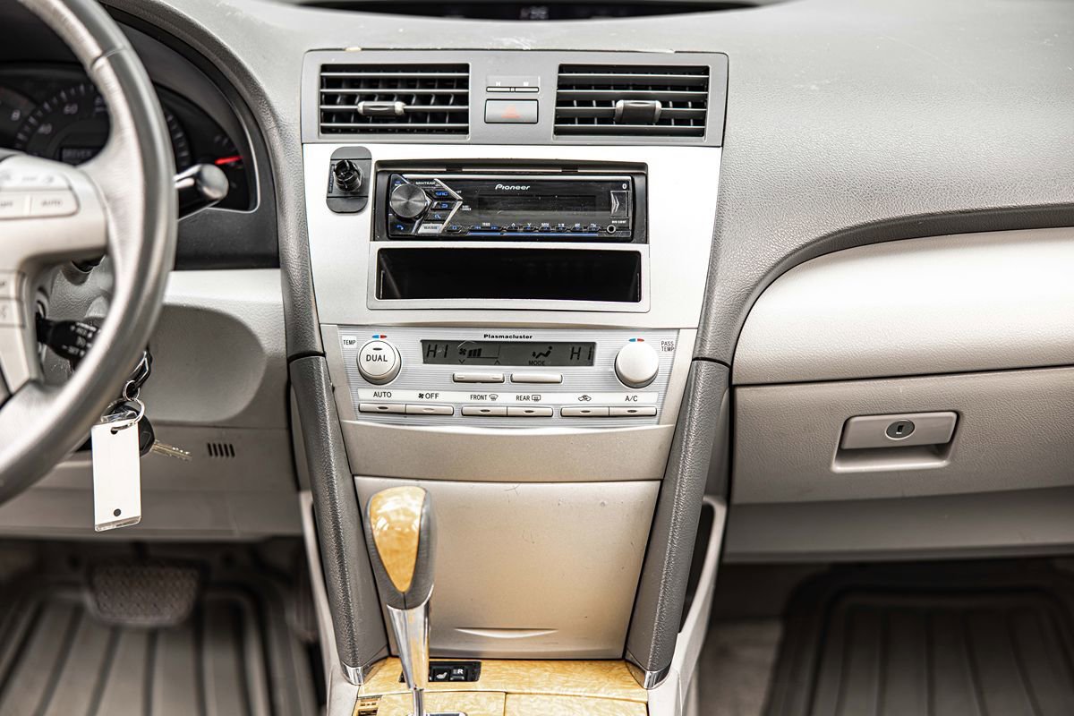 Used 2007 Toyota Camry XLE FWD image 37
