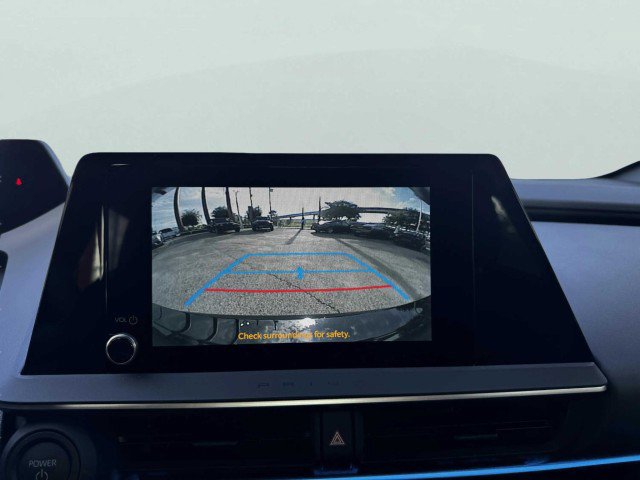 Used 2025 Toyota Prius image 31
