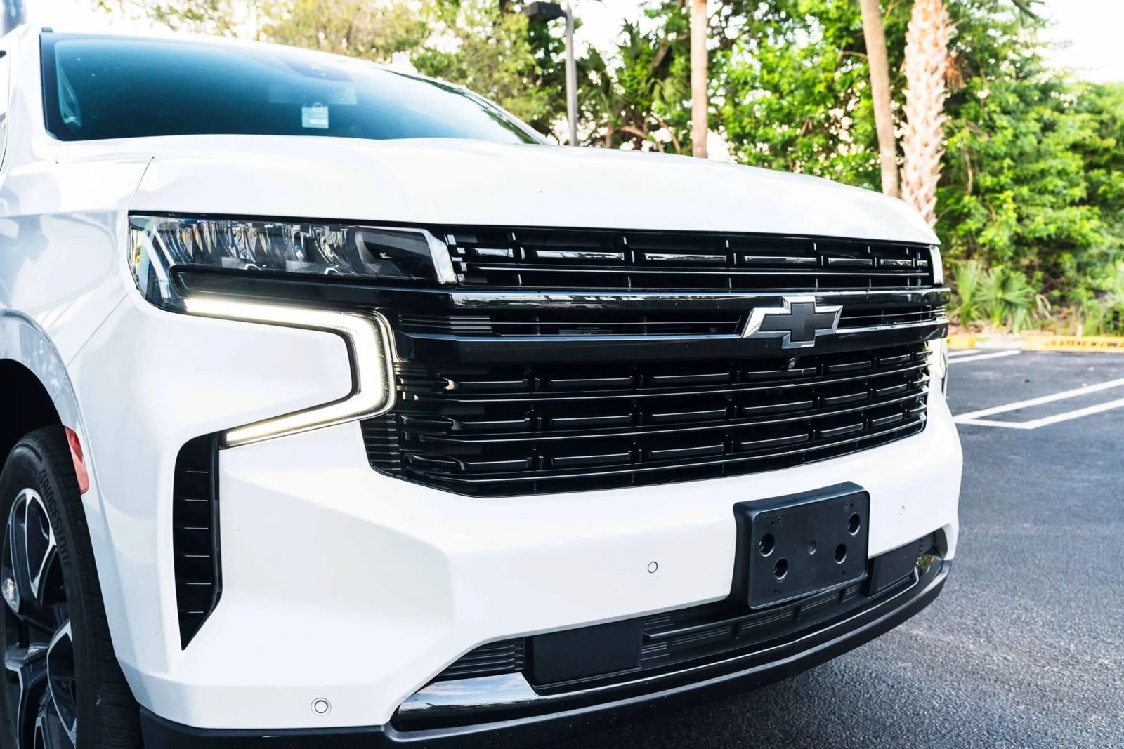 Used 2024 Chevrolet Suburban RST w/ Sport Performance Package RWD image 30