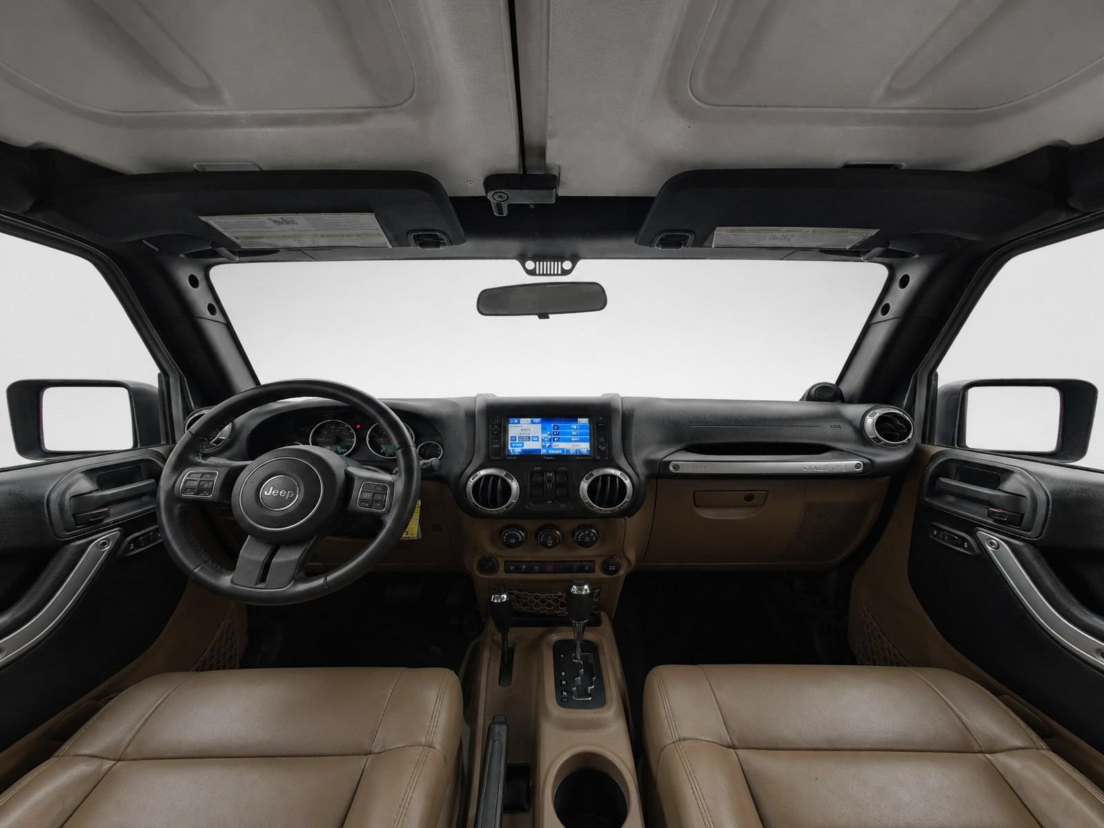 Used 2012 Jeep Wrangler Unlimited Rubicon w/ Connectivity Group AWD/4WD image 14