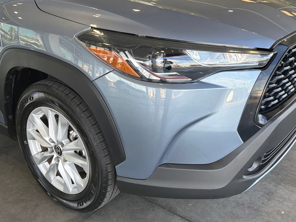 Certified 2022 Toyota Corolla Cross LE FWD image 9