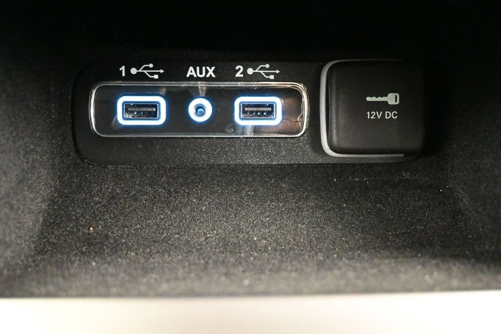 Used 2022 Jeep Grand Cherokee Laredo X RWD image 15