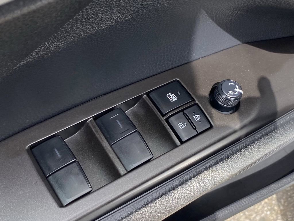 Certified 2023 Toyota Camry SE FWD image 24