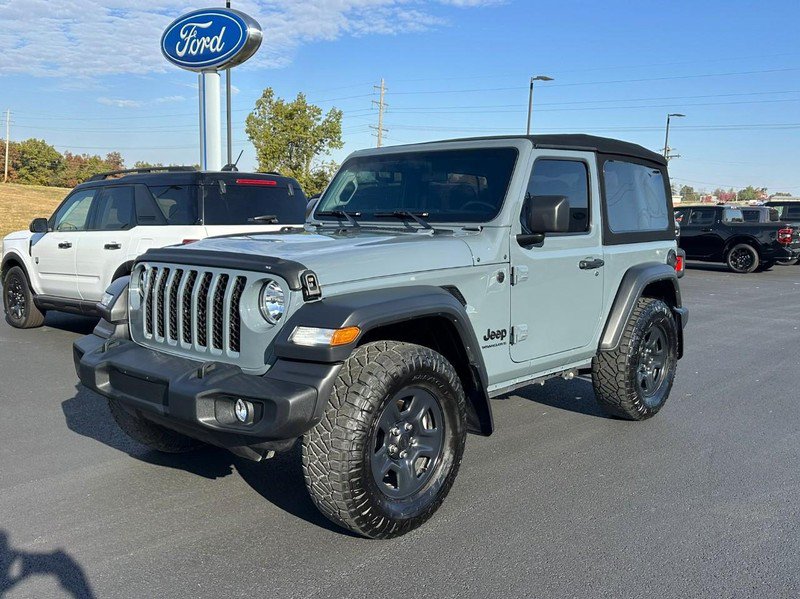 Used 2024 Jeep Wrangler Sport AWD/4WD image 4