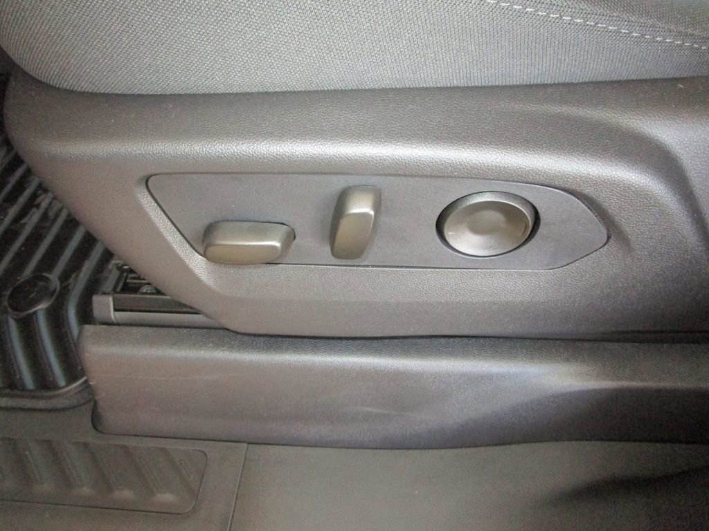 New 2026 GMC Sierra 1500 Pro w/ Pro Value Package image 33