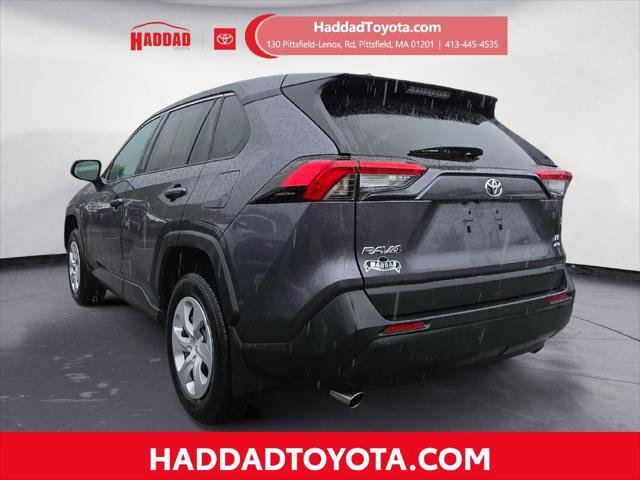 Certified 2024 Toyota RAV4 LE AWD/4WD image 3