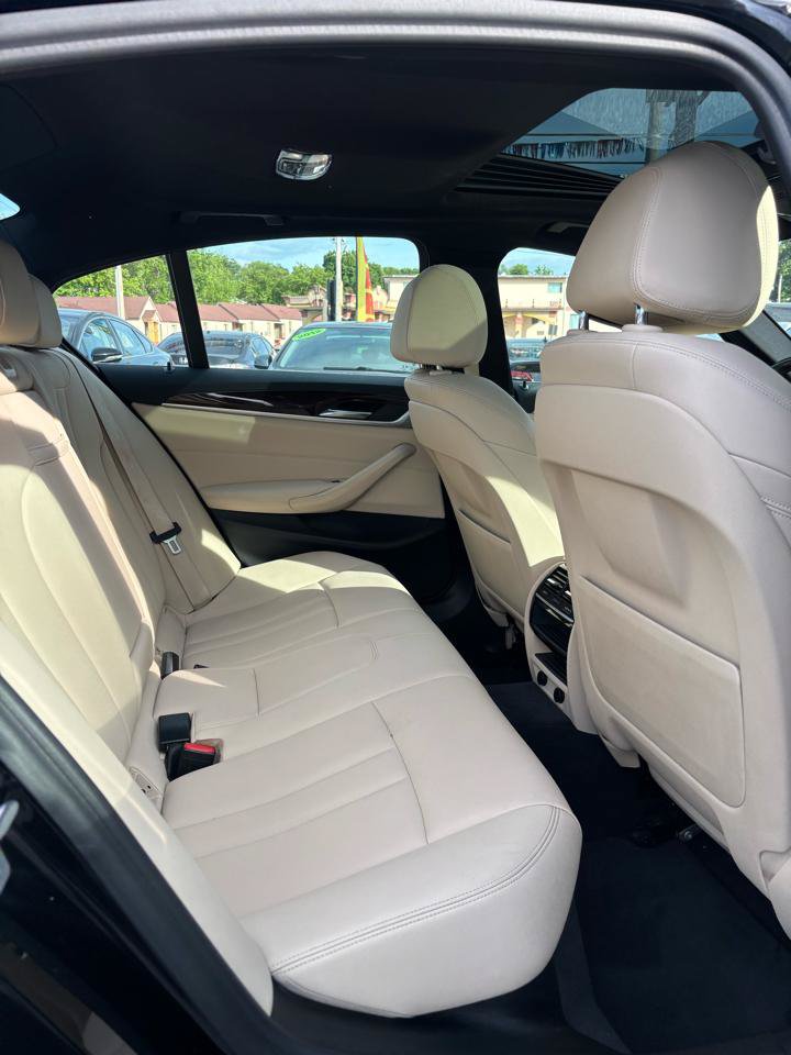 Used 2017 BMW 530i xDrive AWD/4WD image 17