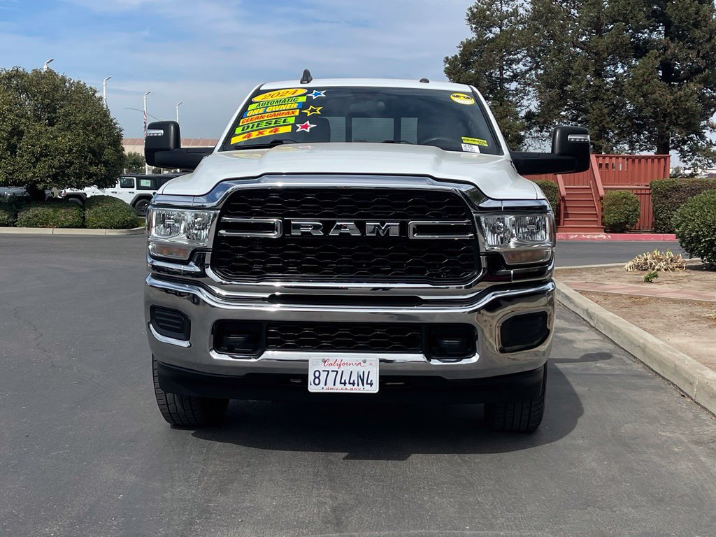 Used 2024 RAM 2500 Tradesman w/ Chrome Appearance Group AWD/4WD image 2
