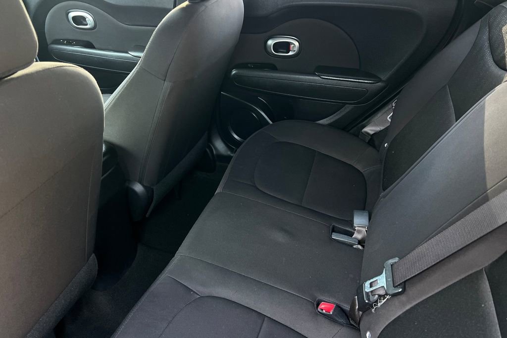 Used 2016 Kia Soul Base image 15