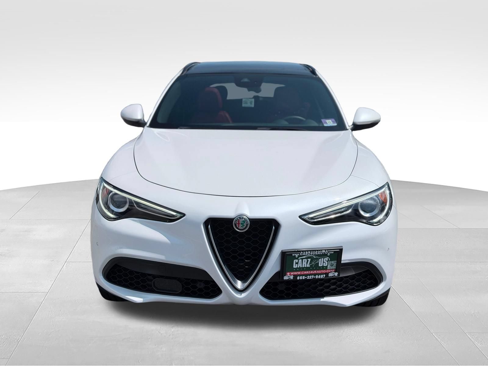 Used 2019 Alfa Romeo Stelvio Ti Sport w/ Quick Order Package 22S Sport AWD/4WD image 2
