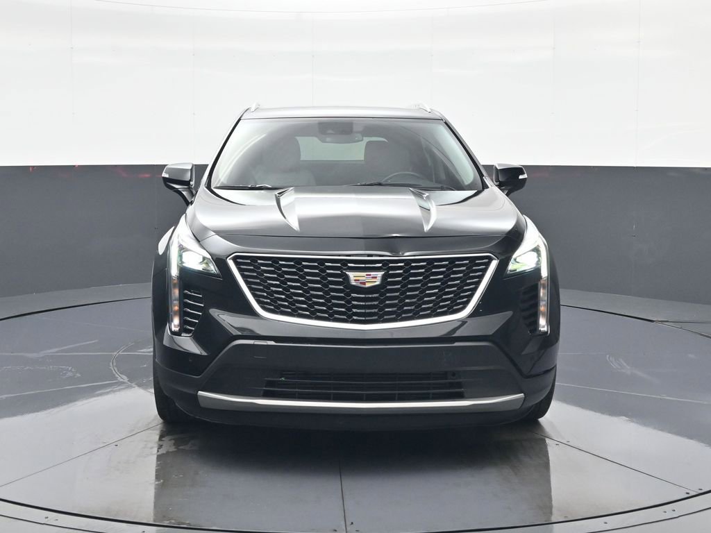 Used 2023 Cadillac XT4 Premium Luxury FWD image 2