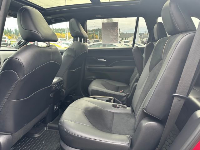 Used 2024 Toyota Grand Highlander AWD Hybrid image 19