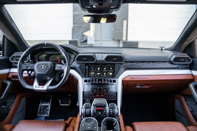 Used 2019 Lamborghini Urus image 28