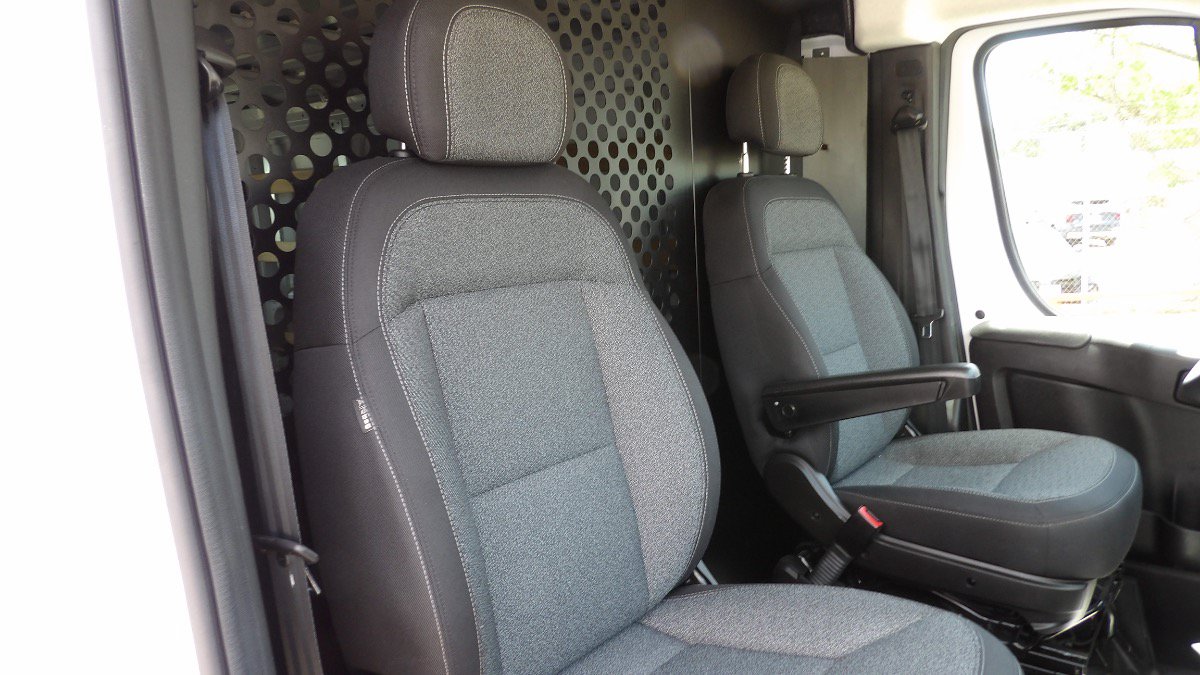 Used 2025 RAM ProMaster 2500 w/ U-Haul Equipment Group FWD image 21