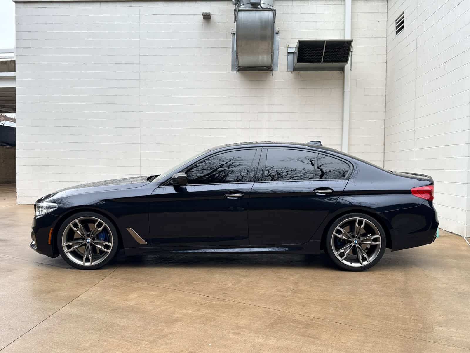 Used 2018 BMW M550i xDrive image 5