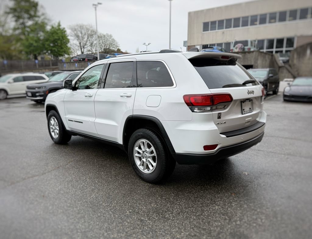 Used 2020 Jeep Grand Cherokee Laredo AWD/4WD image 12