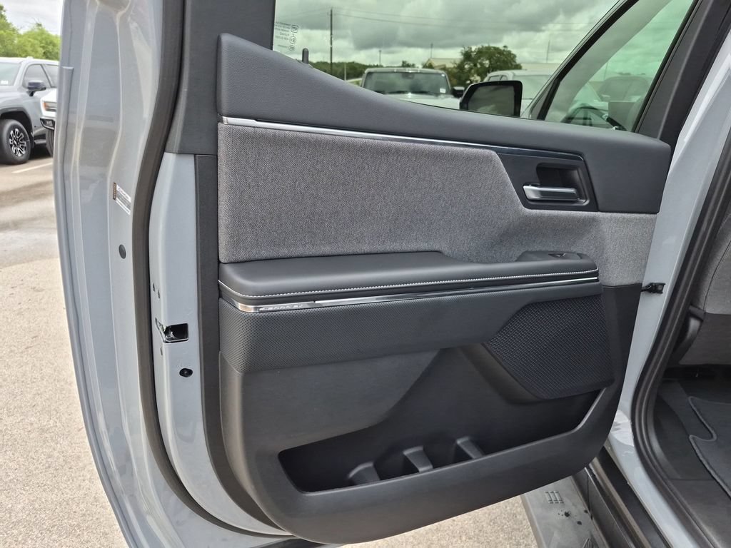 New 2026 GMC Sierra EV Elevation w/ LPO, Elevation Dark Package AWD/4WD image 33