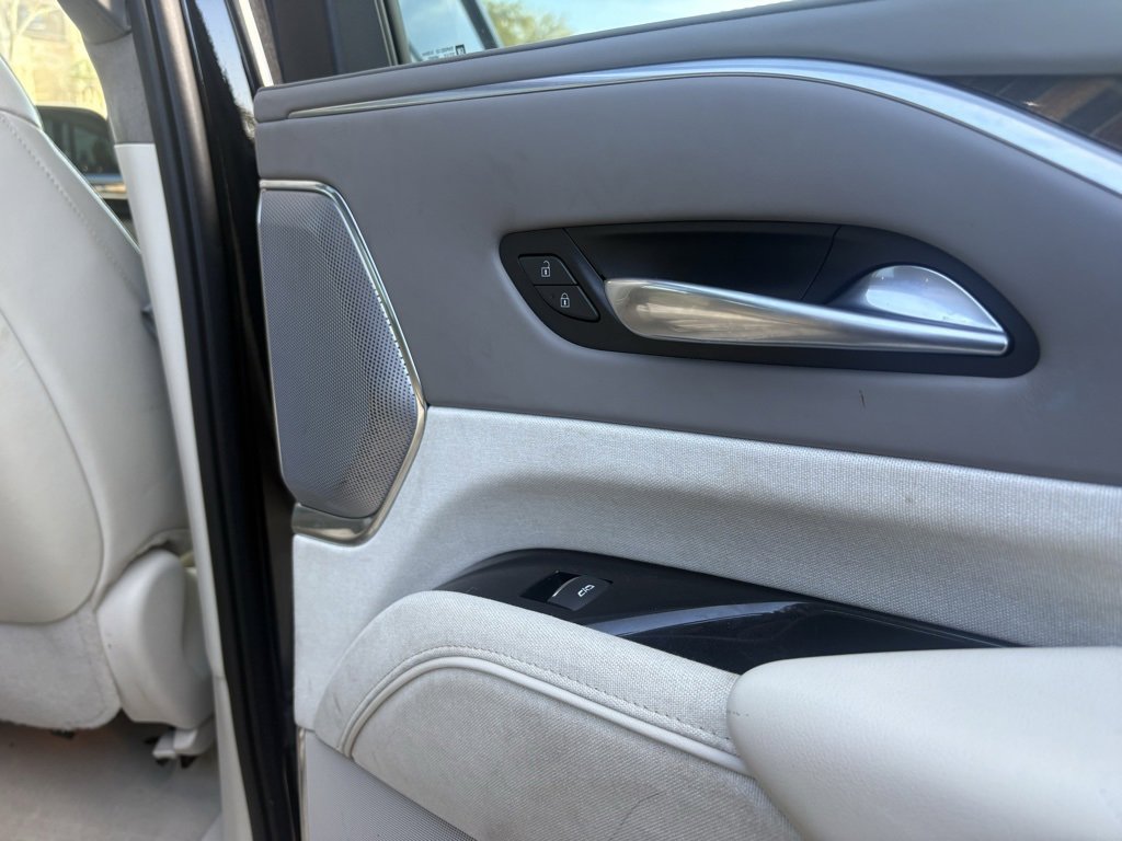 Used 2022 Cadillac Escalade ESV Sport Platinum image 18