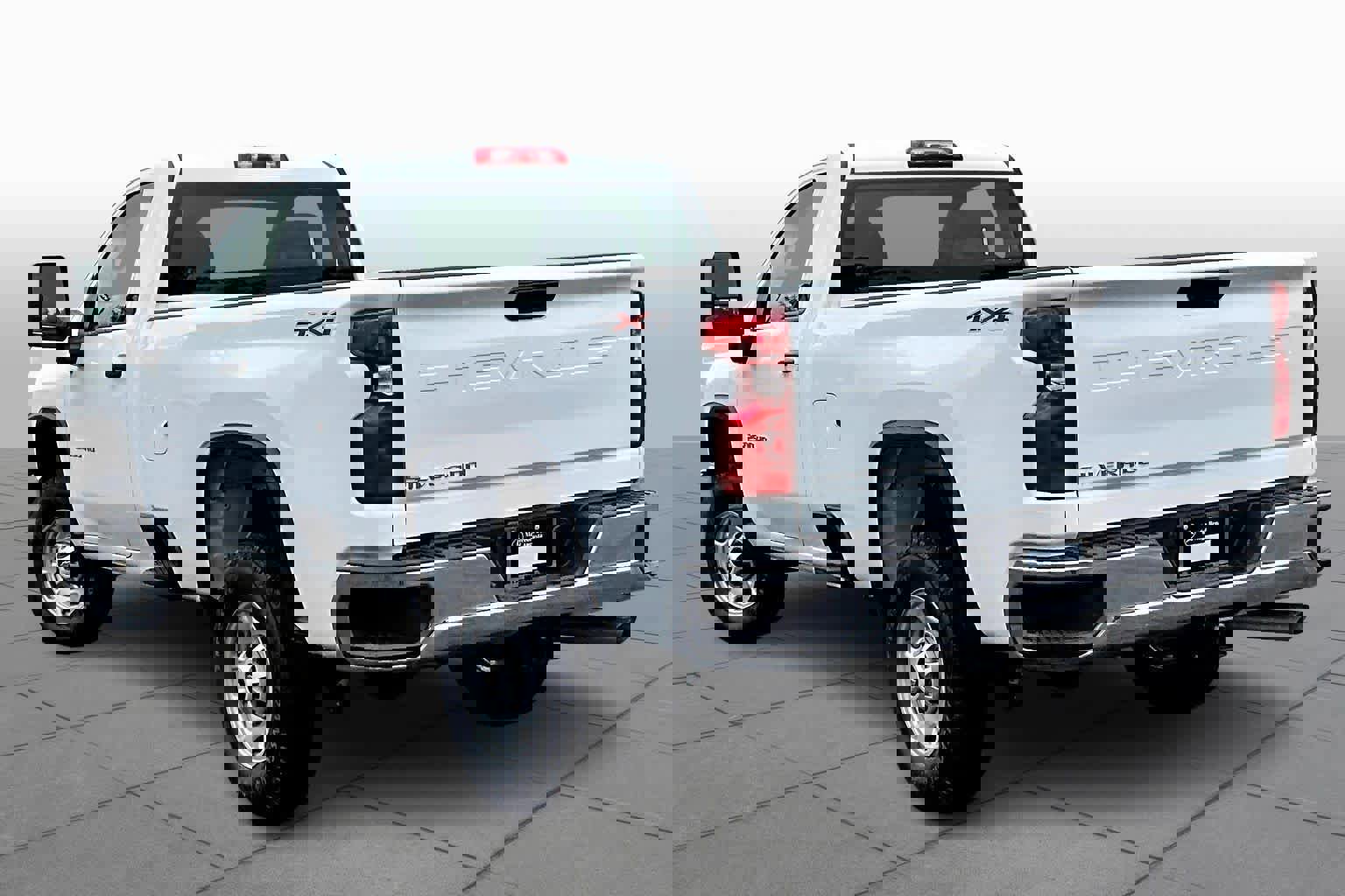 Used 2025 Chevrolet Silverado 2500 W/T w/ Snow Plow Prep/Camper Package image 11