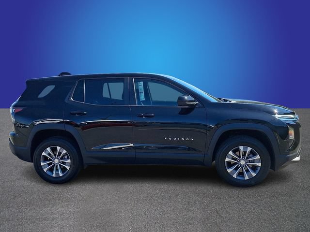 Used 2026 Chevrolet Equinox LT FWD image 3