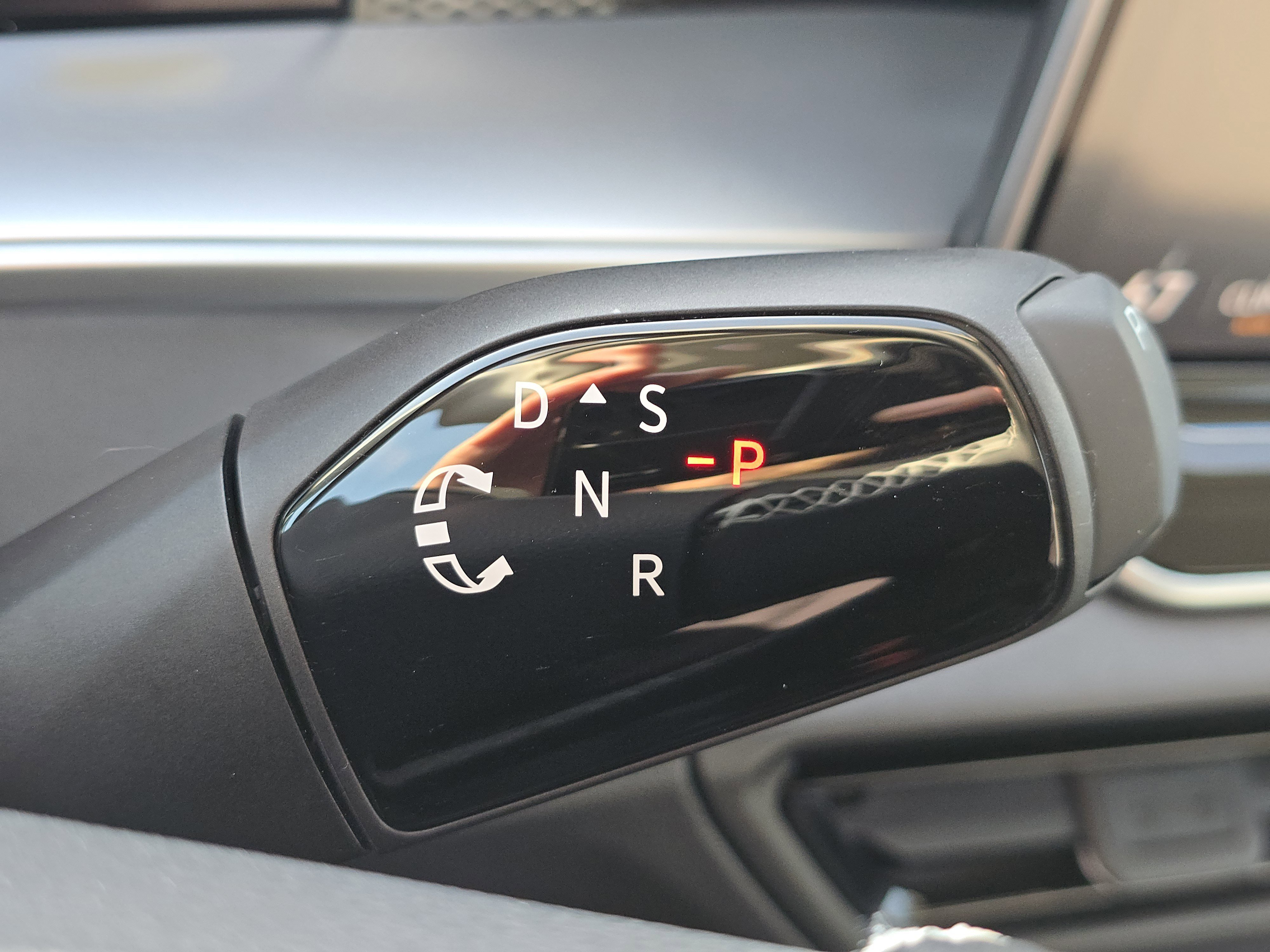 New 2026 Volkswagen Tiguan SE image 24