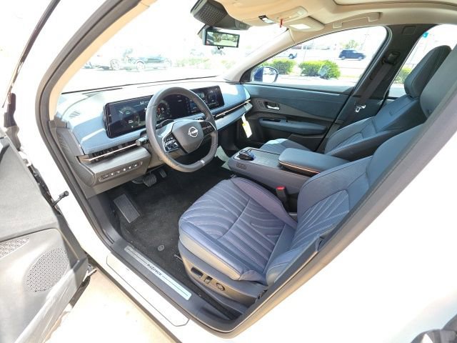 Used 2024 Nissan Ariya AWD image 12
