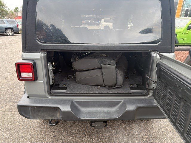 Used 2022 Jeep Wrangler Sport S image 5