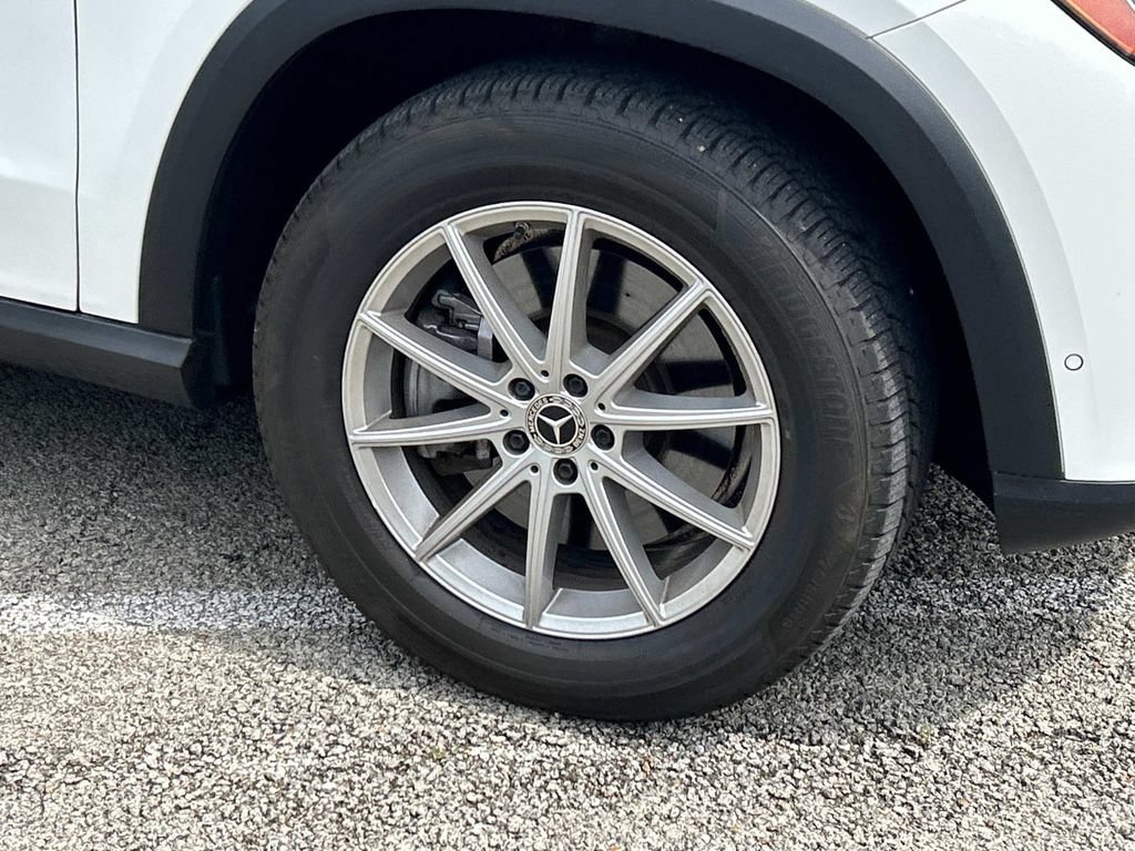 Used 2024 Mercedes-Benz GLE 450e 4MATIC image 9