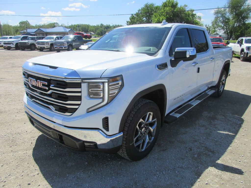 New 2026 GMC Sierra 1500 SLT w/ SLT Premium Plus Package AWD/4WD image 11