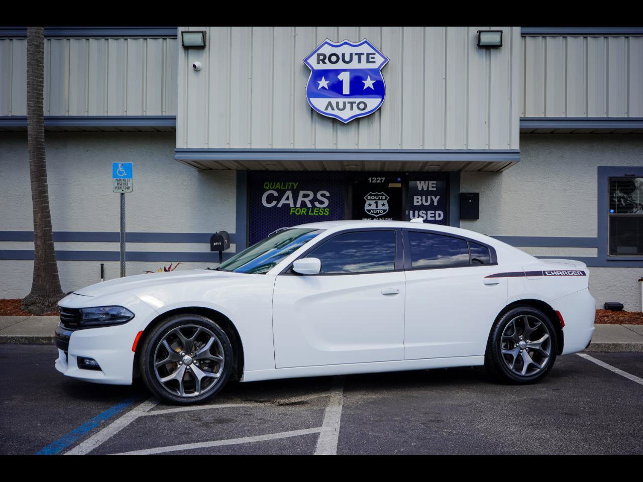 Used 2016 Dodge Charger SXT w/ Plus Group RWD image 1