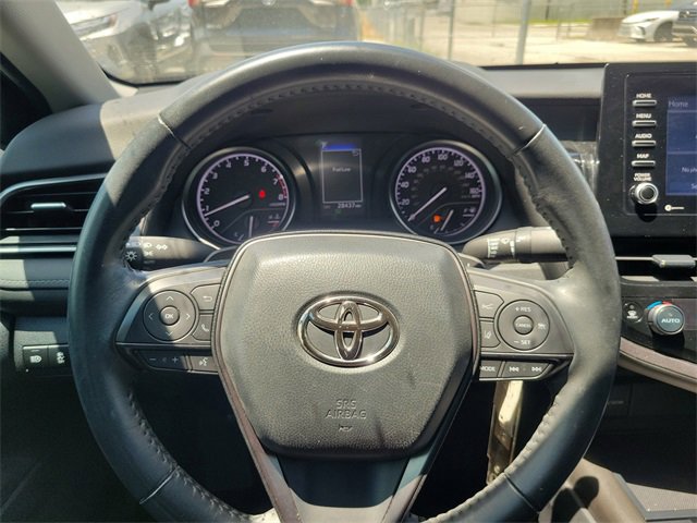 Used 2023 Toyota Camry SE image 14