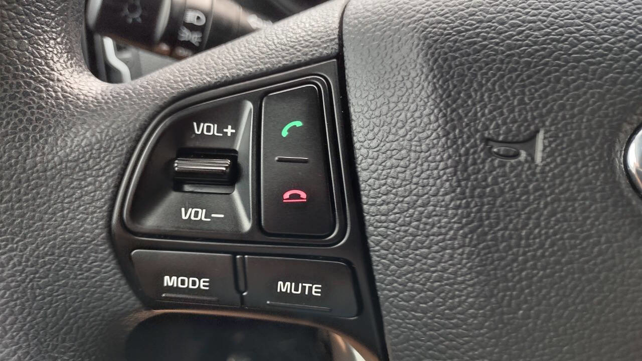 Used 2016 Kia Rio LX image 14
