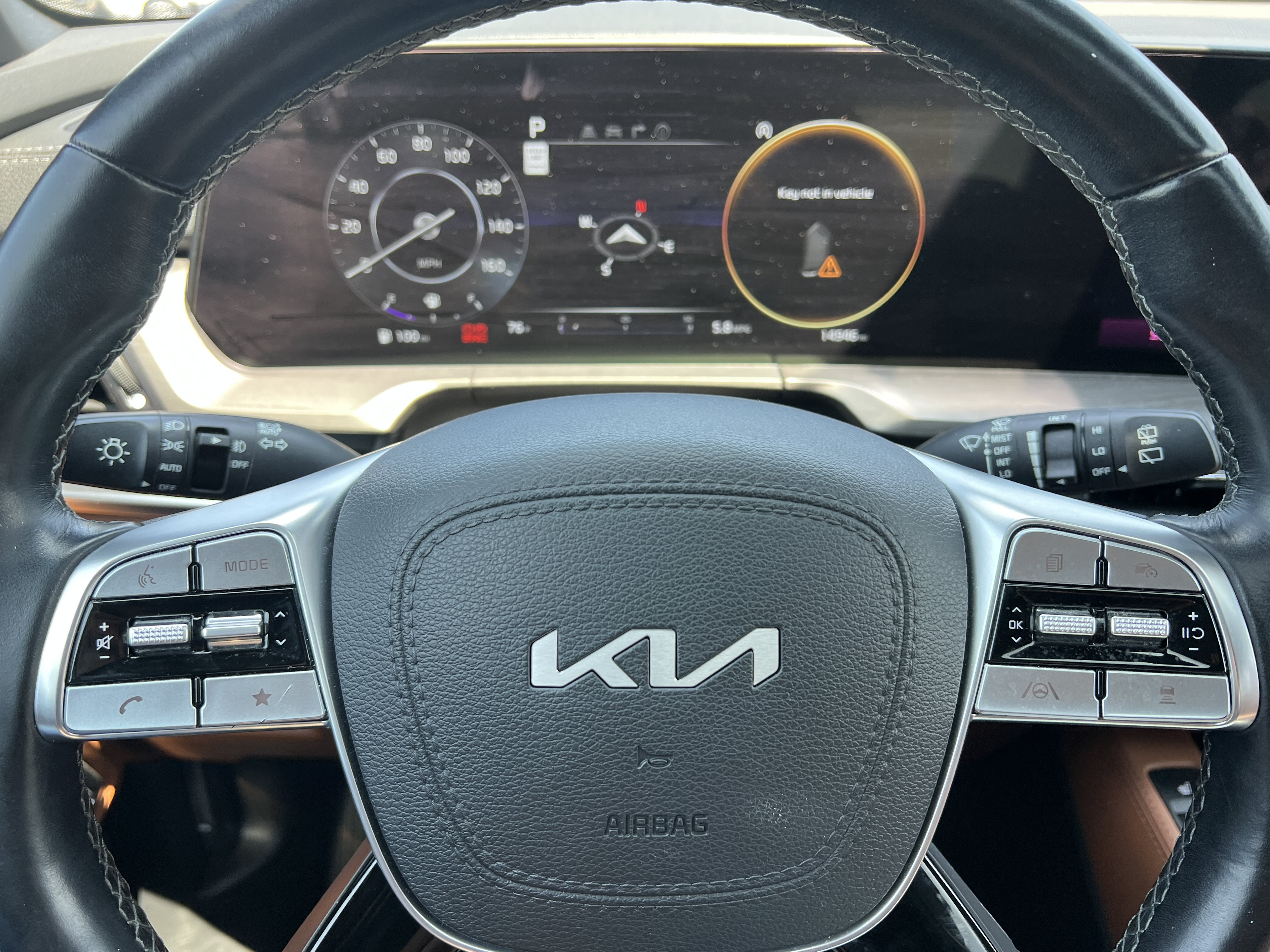 Certified 2025 Kia Telluride SX X-Line AWD/4WD image 27