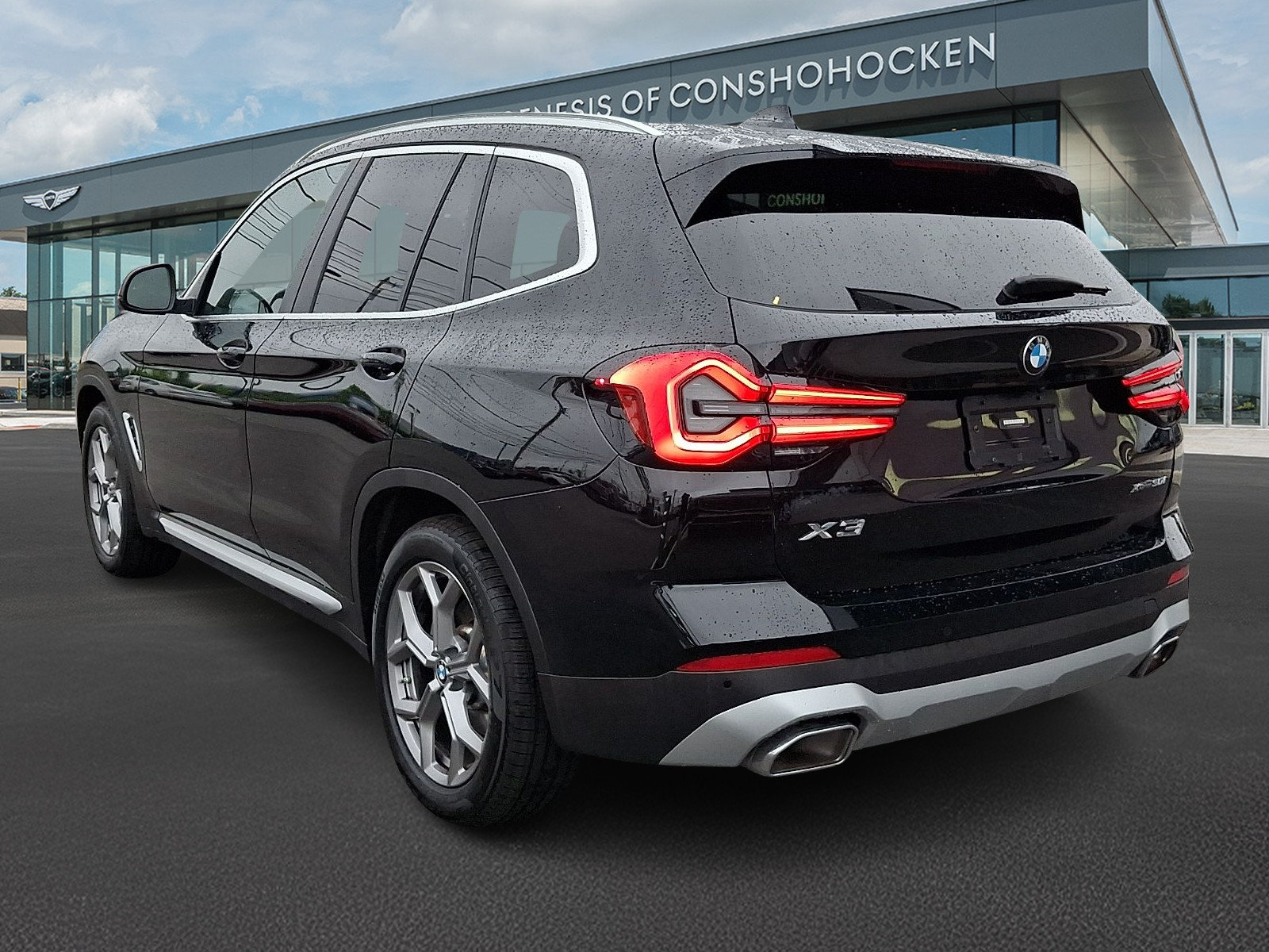 Used 2023 BMW X3 xDrive30i w/ Premium Package AWD/4WD image 4