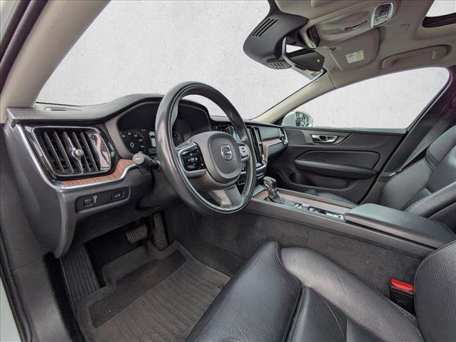 Used 2020 Volvo V60 T5 Cross Country w/ Protection Package Premier image 13