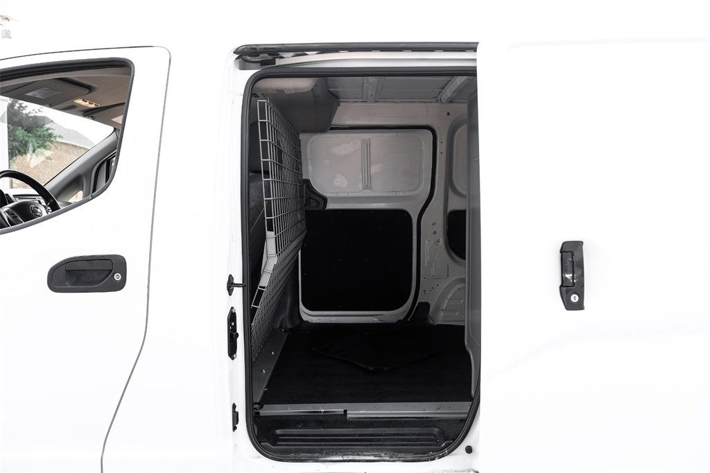 Used 2019 Nissan NV200 SV w/ Navigation Package image 33