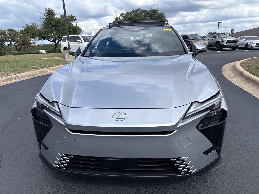 Used 2026 Lexus ES 350h w/ Cold Area Package FWD image 8