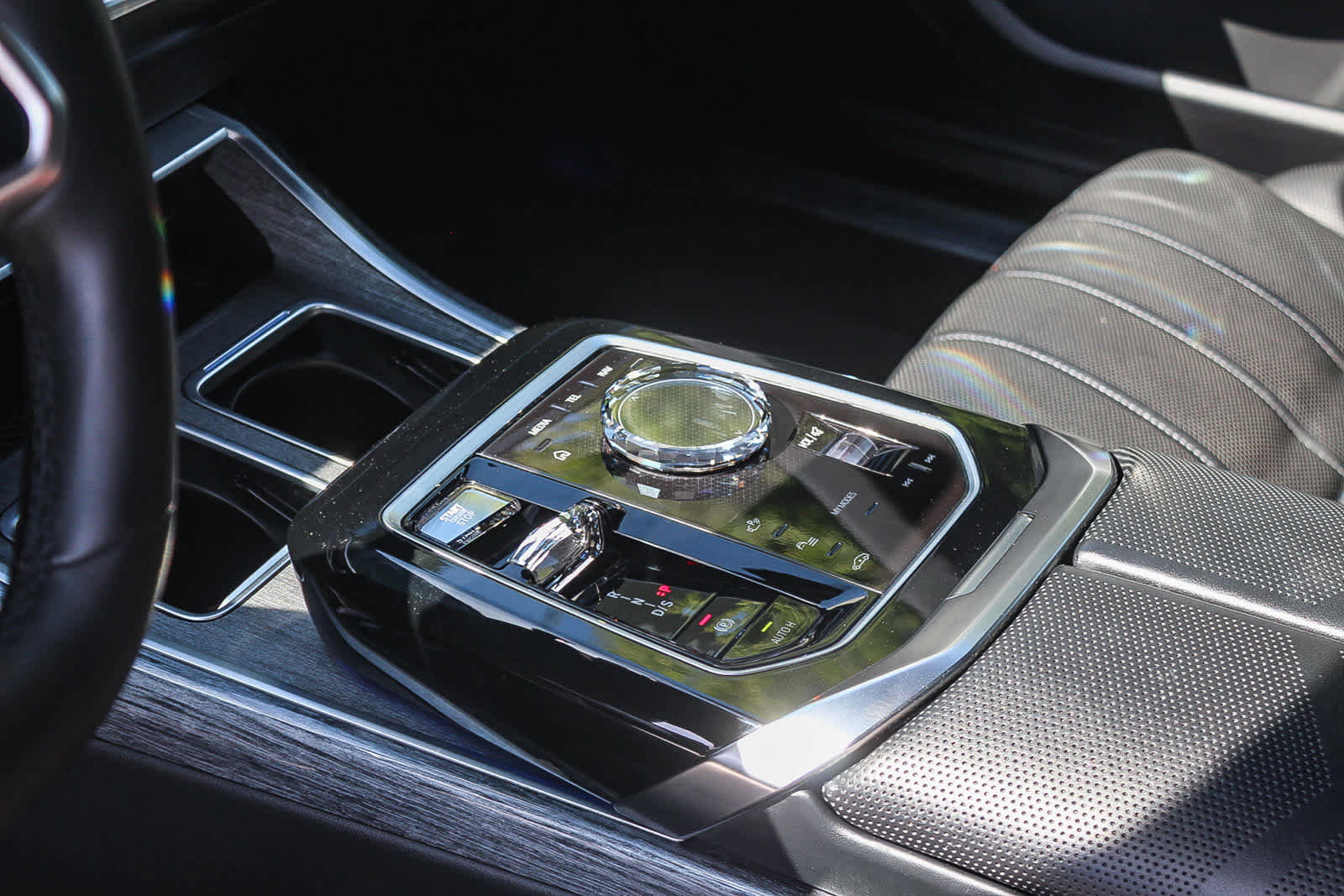 Certified 2023 BMW 740i image 19