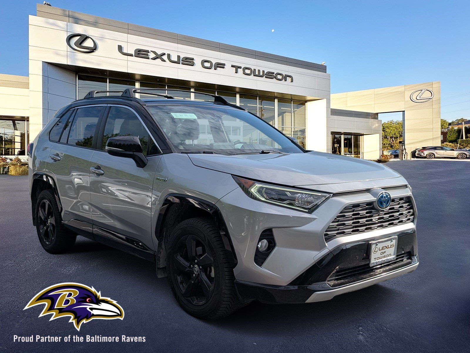 Used 2020 Toyota RAV4 XSE w/ XSE Grade Weather Package AWD/4WD image 1