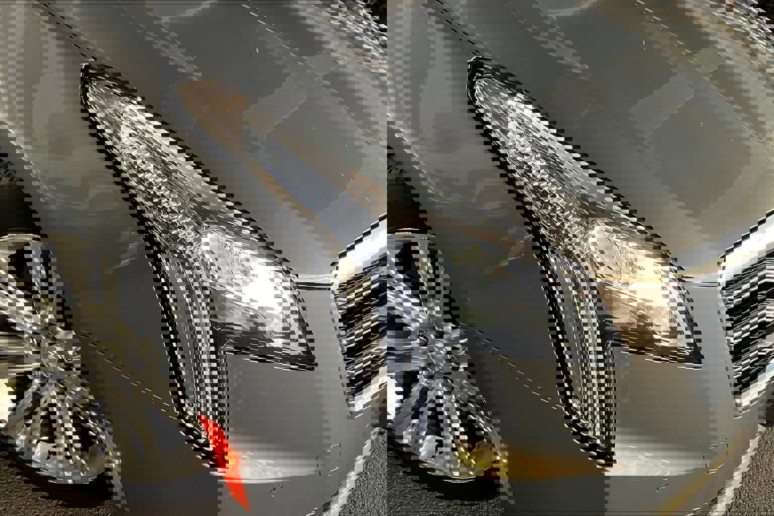 Used 2018 Cadillac XTS Luxury w/ Driver Awareness Package image 27